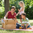 A Dietitian’s Tips to Plan the Perfect Healthy Picnic Lunch